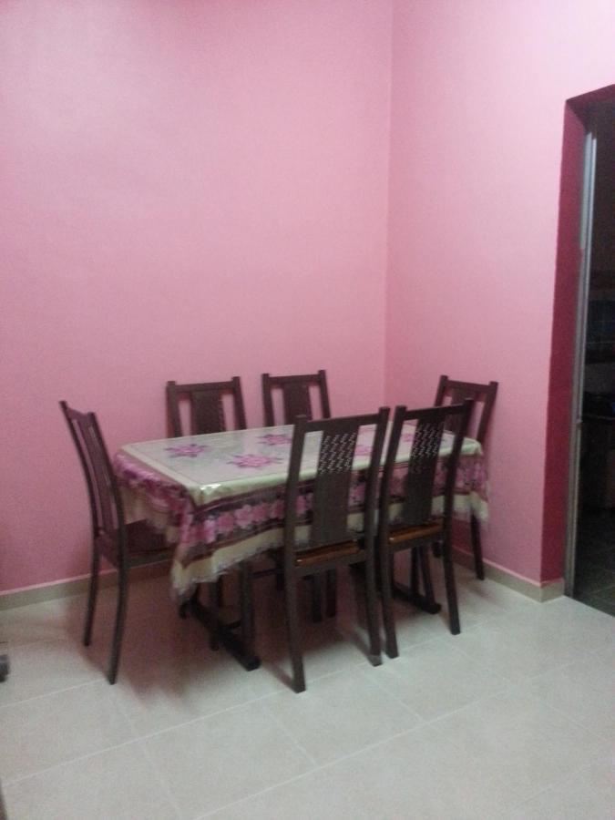 Yasmeen Homestay Kemaman Chukai Exteriér fotografie