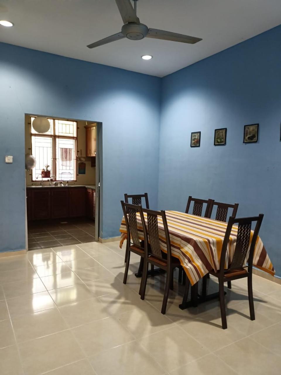 Yasmeen Homestay Kemaman Chukai Exteriér fotografie